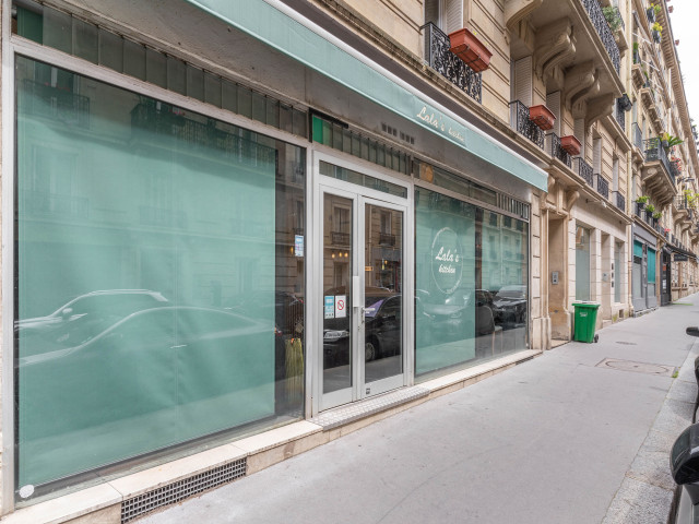 Lala's kitchen and restaurant 